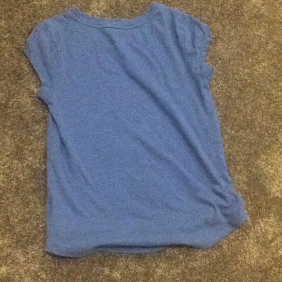 A blue short sleeve t shirt - Picture 2 of 3